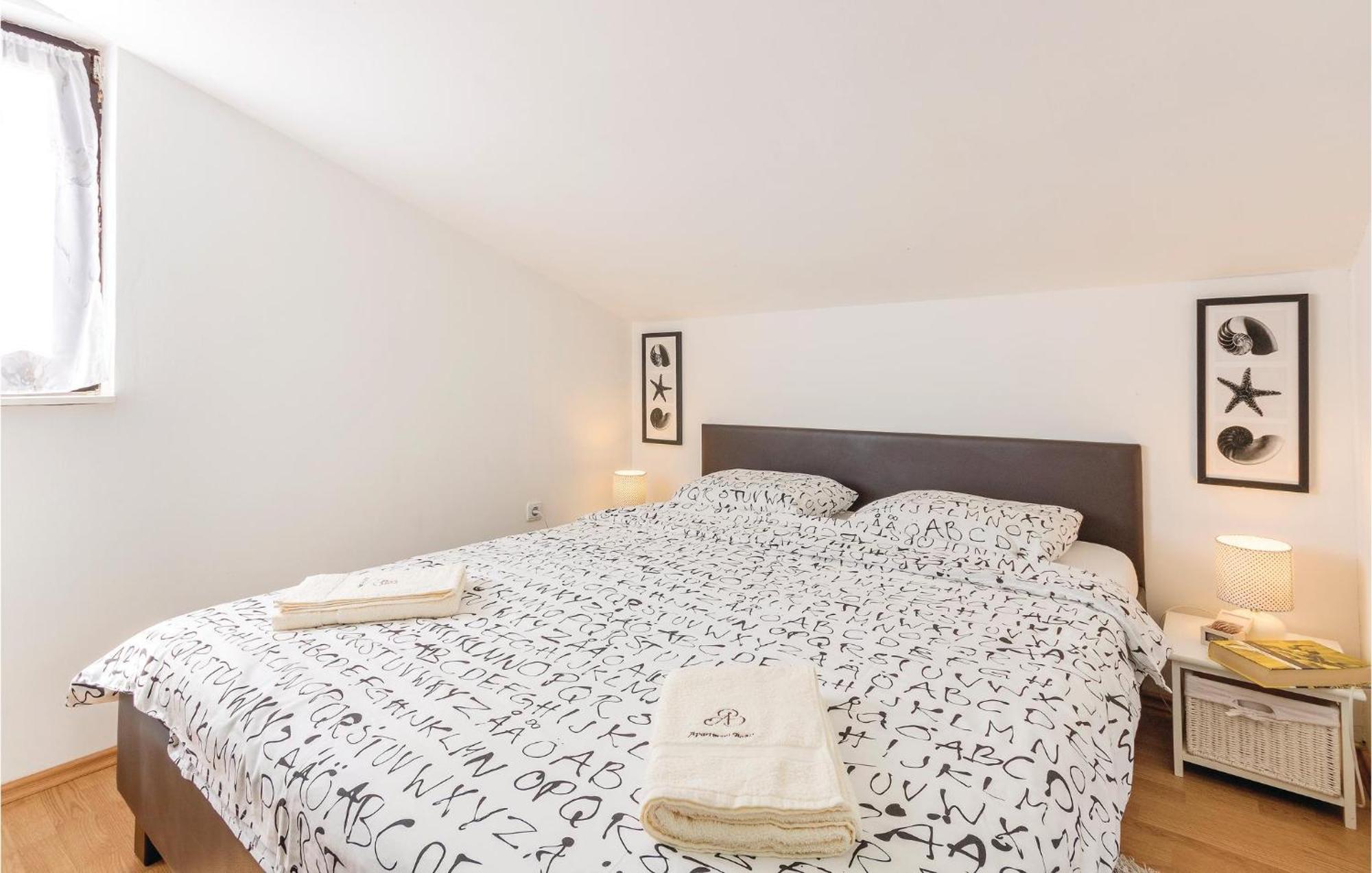 Amazing Apartment In Medulin With Wifi Exterior photo